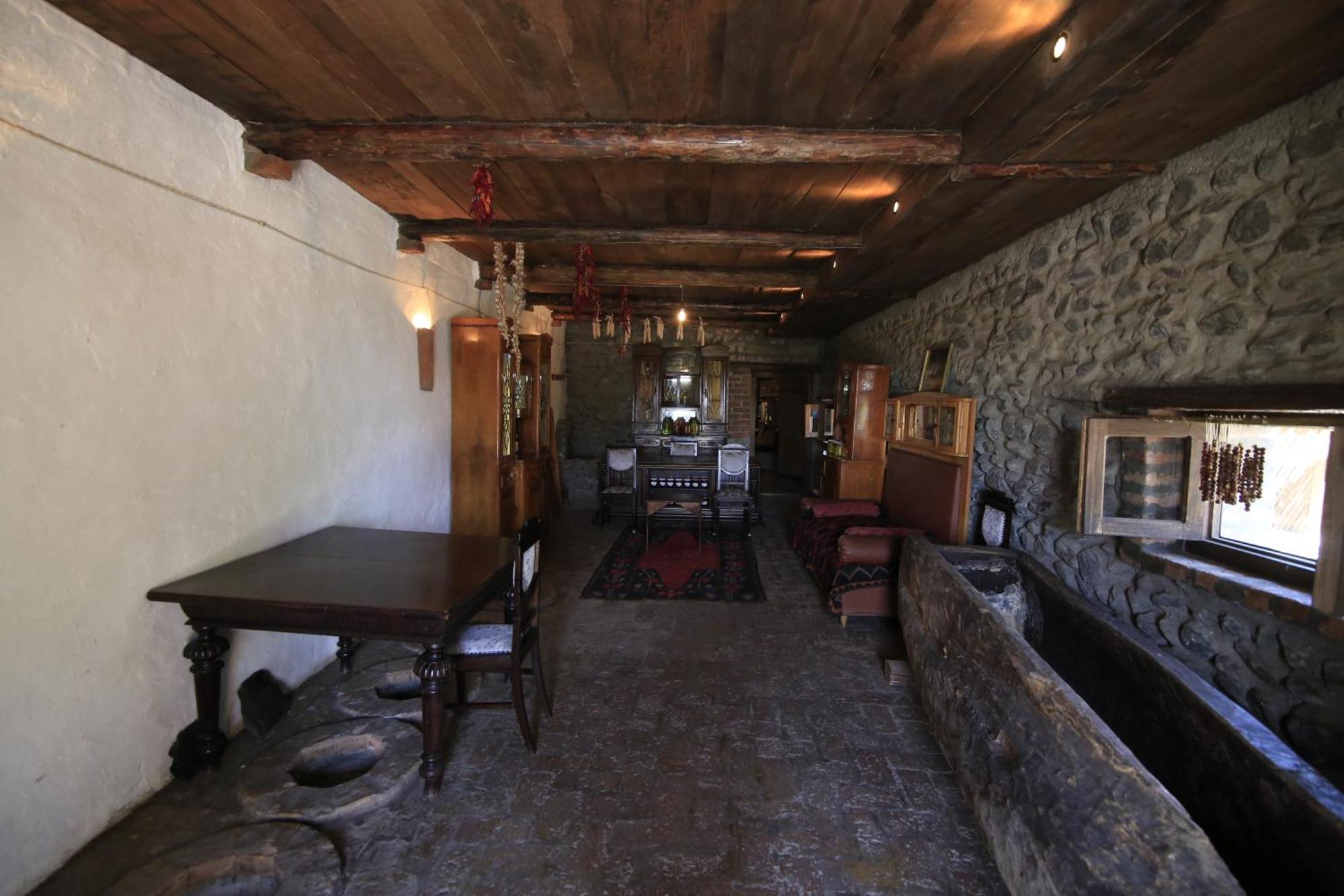 Chateau Bruale Tkhilistskaro Extérieur photo