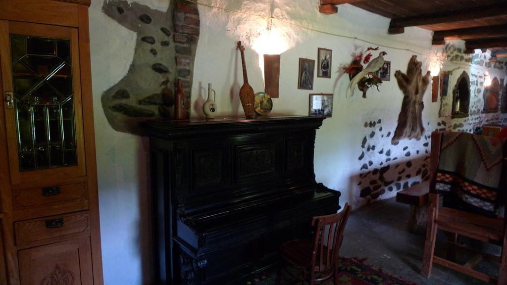Chateau Bruale Tkhilistskaro Extérieur photo